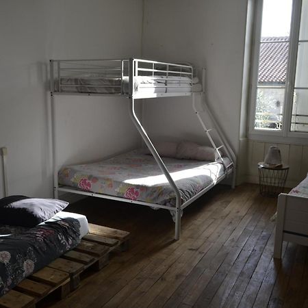 Chef-BoutonneGrande Chambre D'Hote Pour 4 A 5 Personnes住宿加早餐旅馆 外观 照片